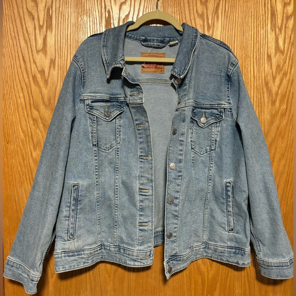 Levi’s 90’s Trucker Jacket